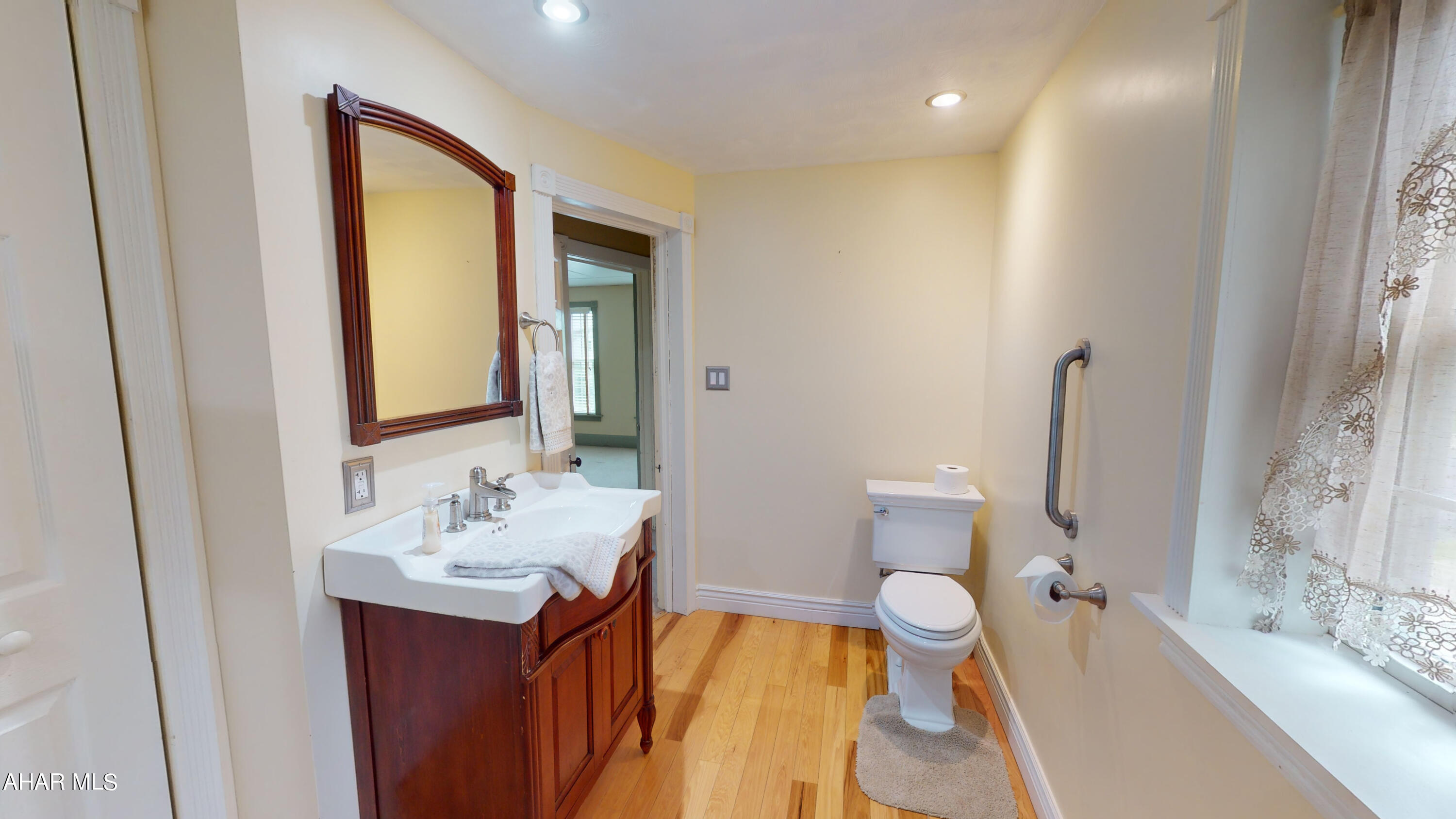 Juniata - Residential