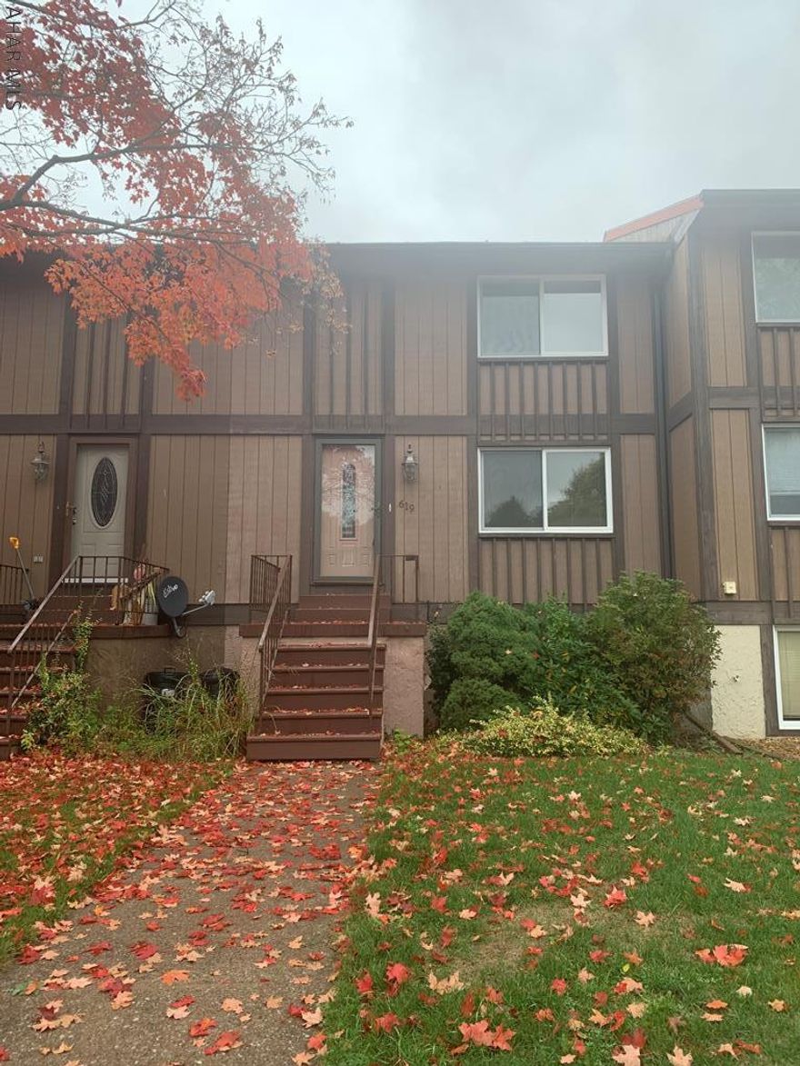 Bright and updated 2 BR town home in AASD.  Hardwood floors in LR and both bedrooms.  It also has a large E/I kitchen with loads of storage.  The master has double closets.  The lower level offers a family room and laundry and storage.  Square footage and taxes estimated.  No commission paid on sellers assist.