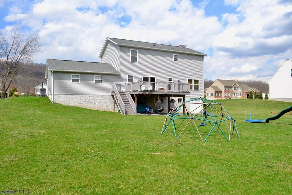 Hawthorne Manor - Residential