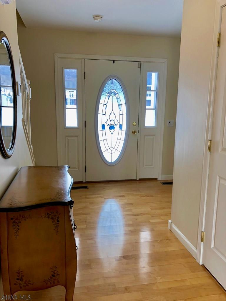 Hawthorne Manor - Residential