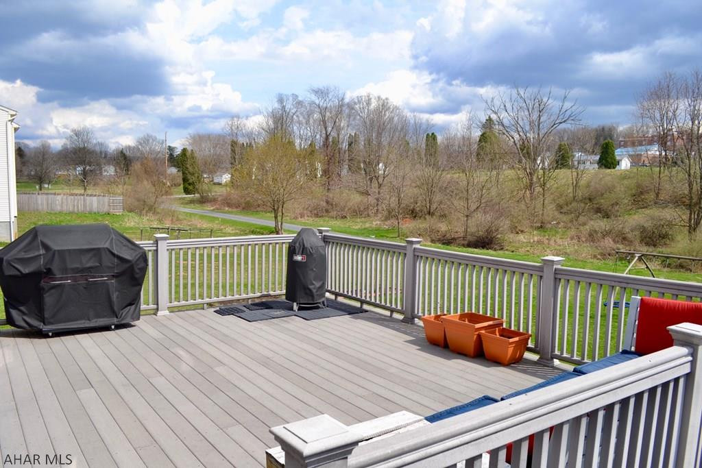 Hawthorne Manor - Residential