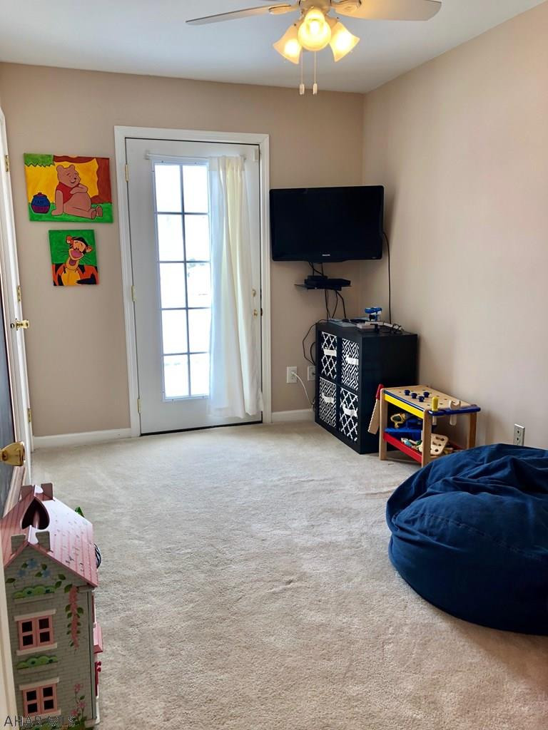 Hawthorne Manor - Residential