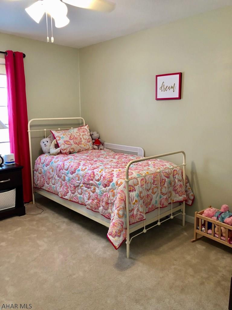 Hawthorne Manor - Residential