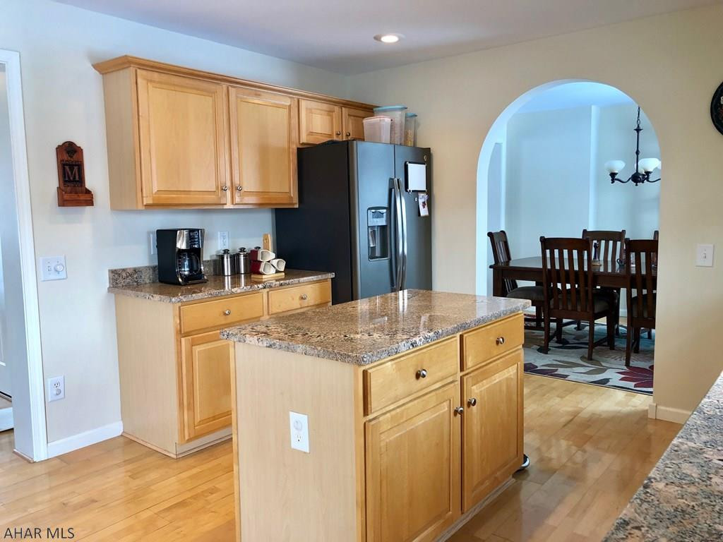 Hawthorne Manor - Residential