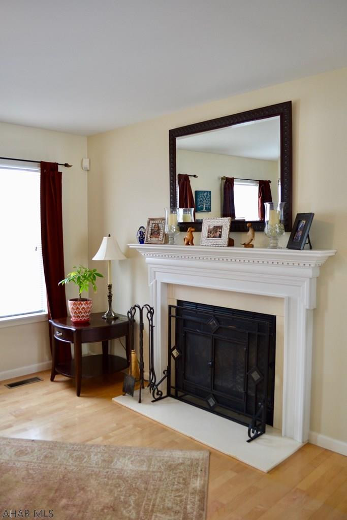 Hawthorne Manor - Residential