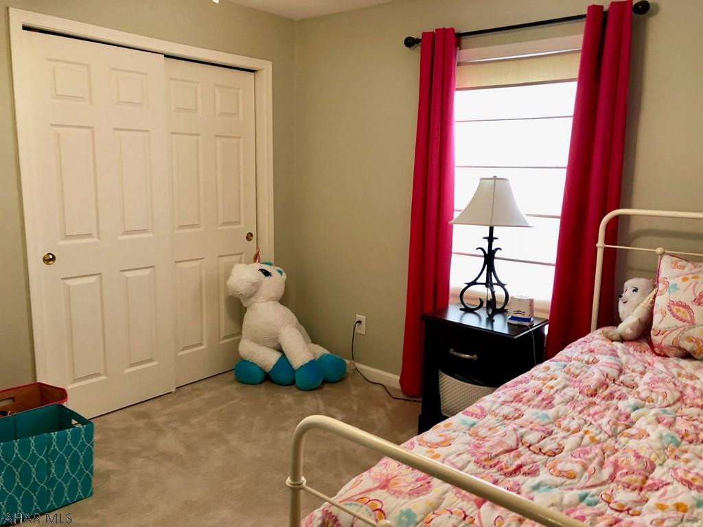 Hawthorne Manor - Residential