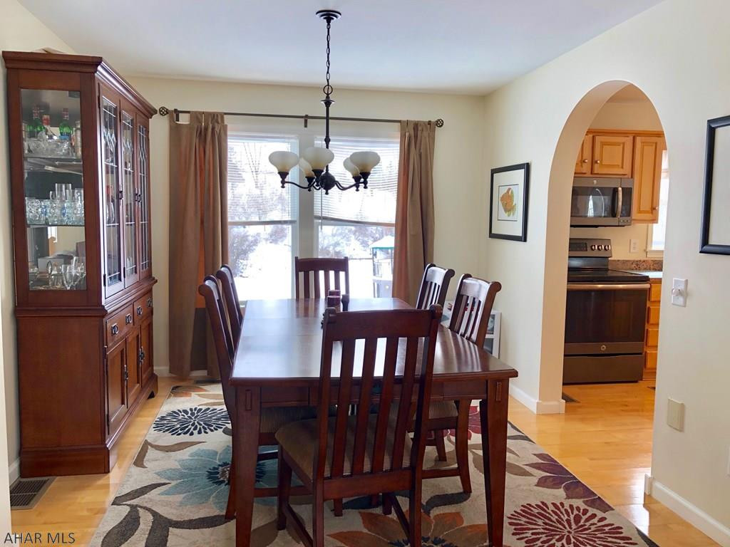 Hawthorne Manor - Residential