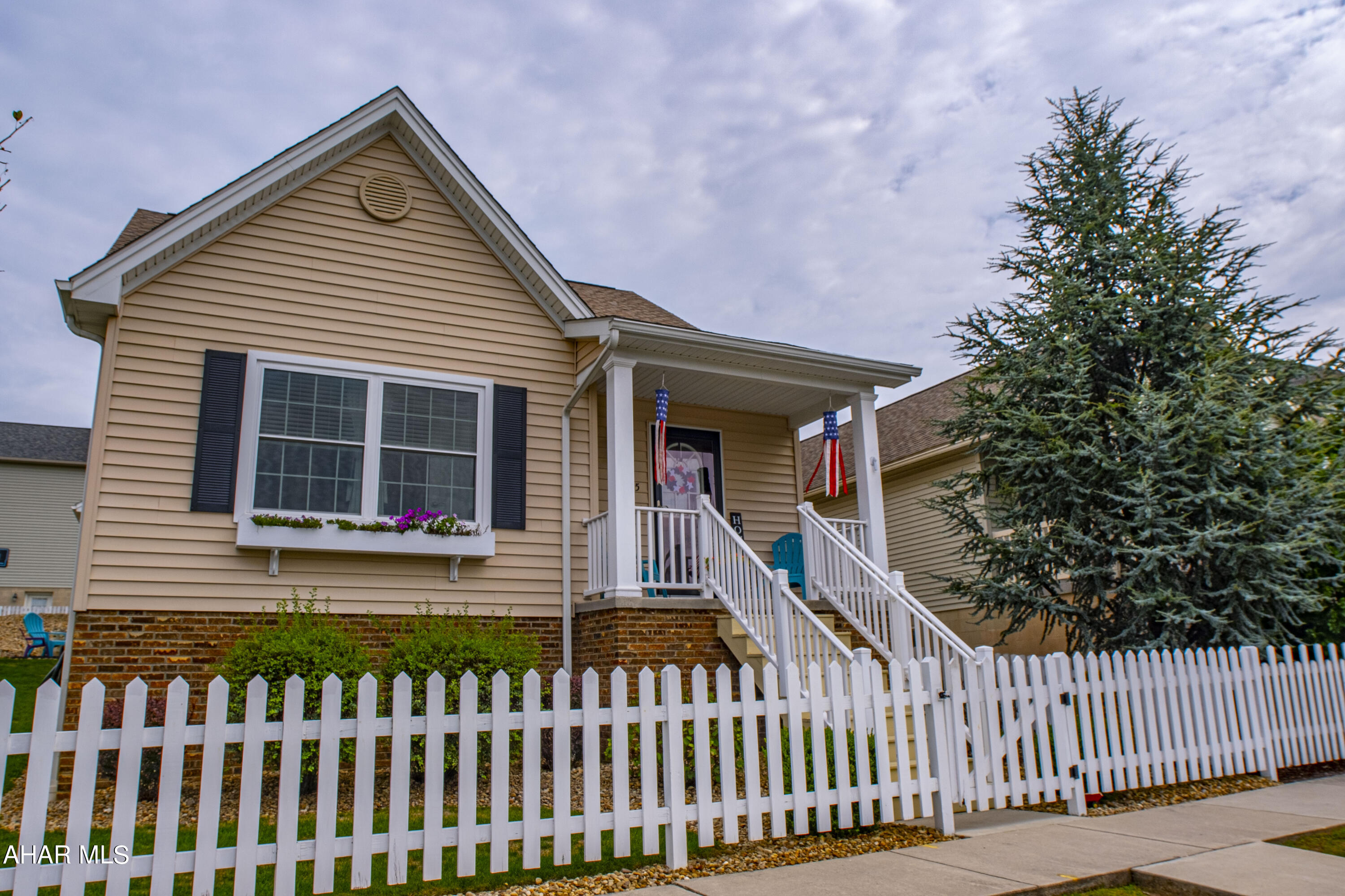 Holiday Hills - Residential