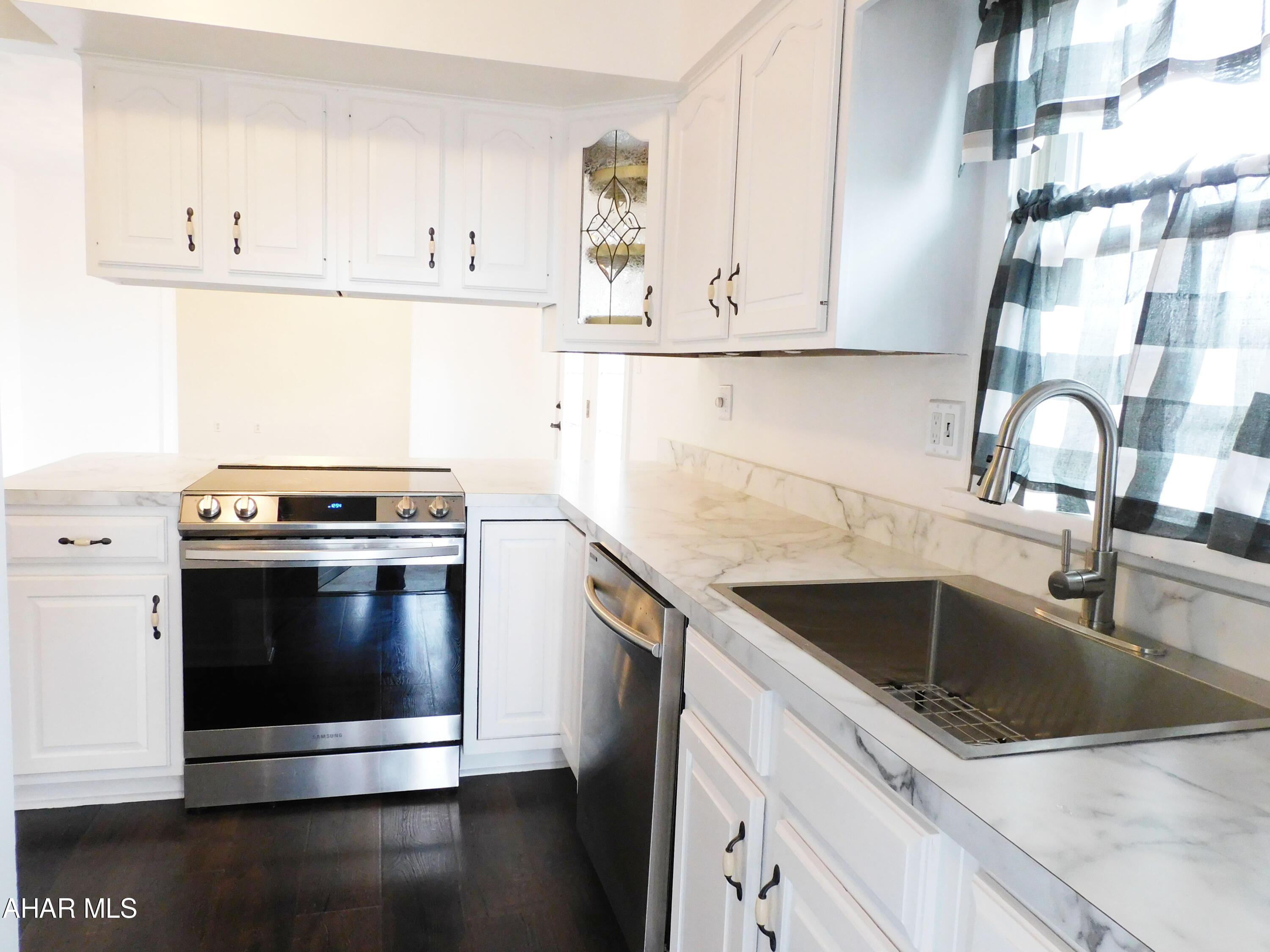 Pleasant Valley - Residential