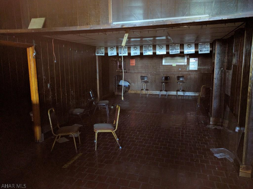 Juniata - Commercial Sale