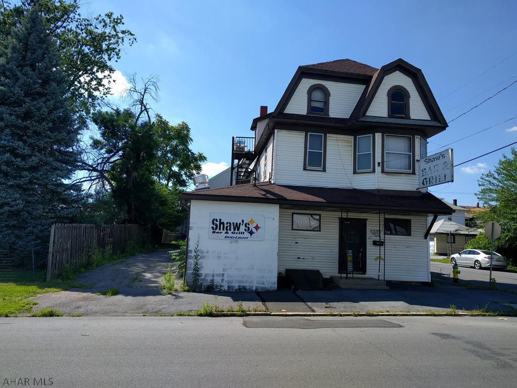 Juniata - Commercial Sale