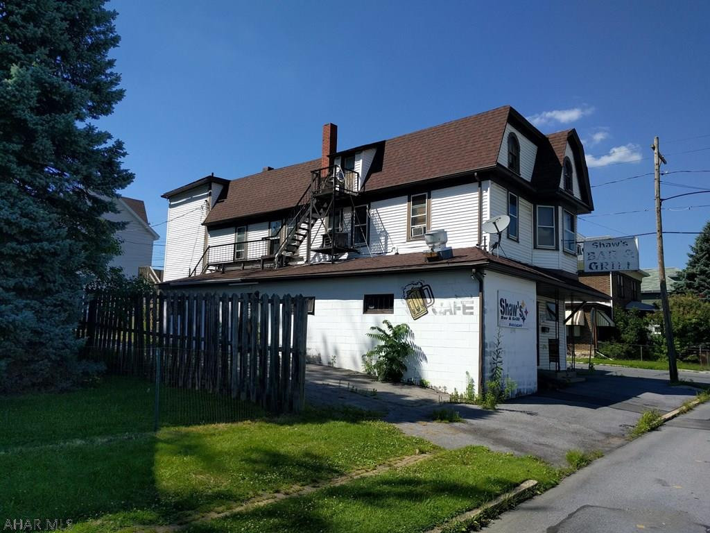 Juniata - Commercial Sale