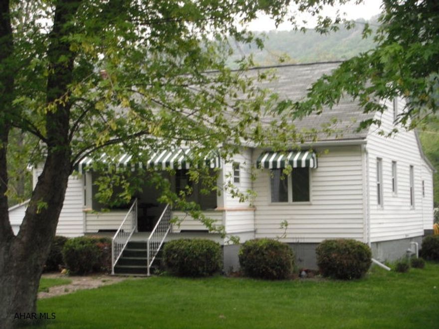 Cute country home with so many possibilities!  Low txs., lg. lot, many updates.