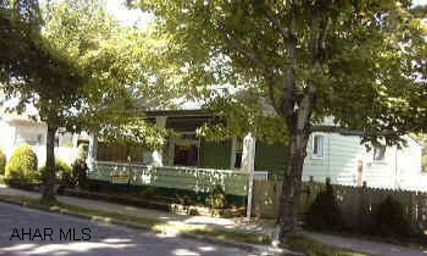 Updated kitchen and floor coverings. High basement ceiling.  Convenient Location