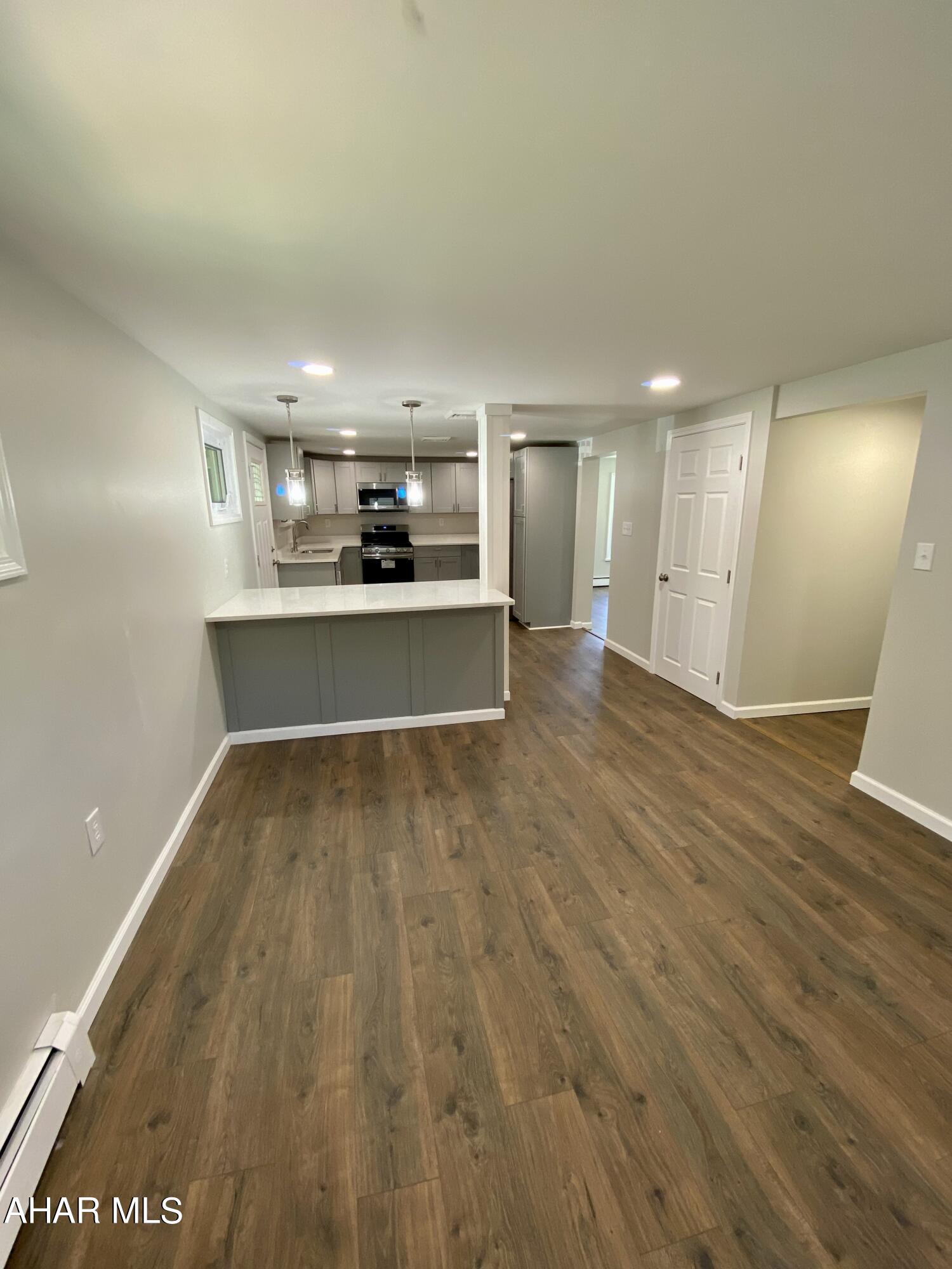 Foot of Ten - Residential