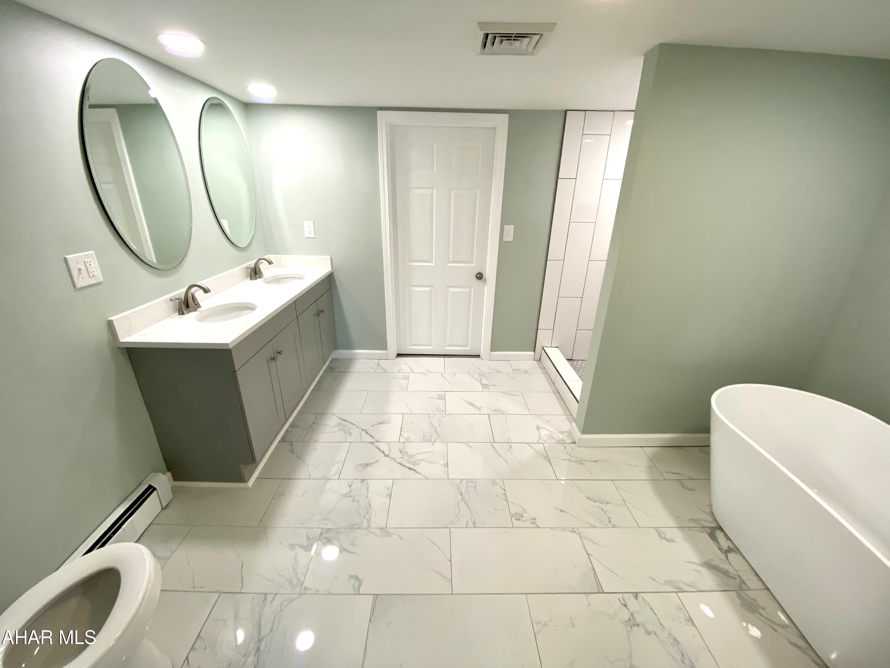 Foot of Ten - Residential