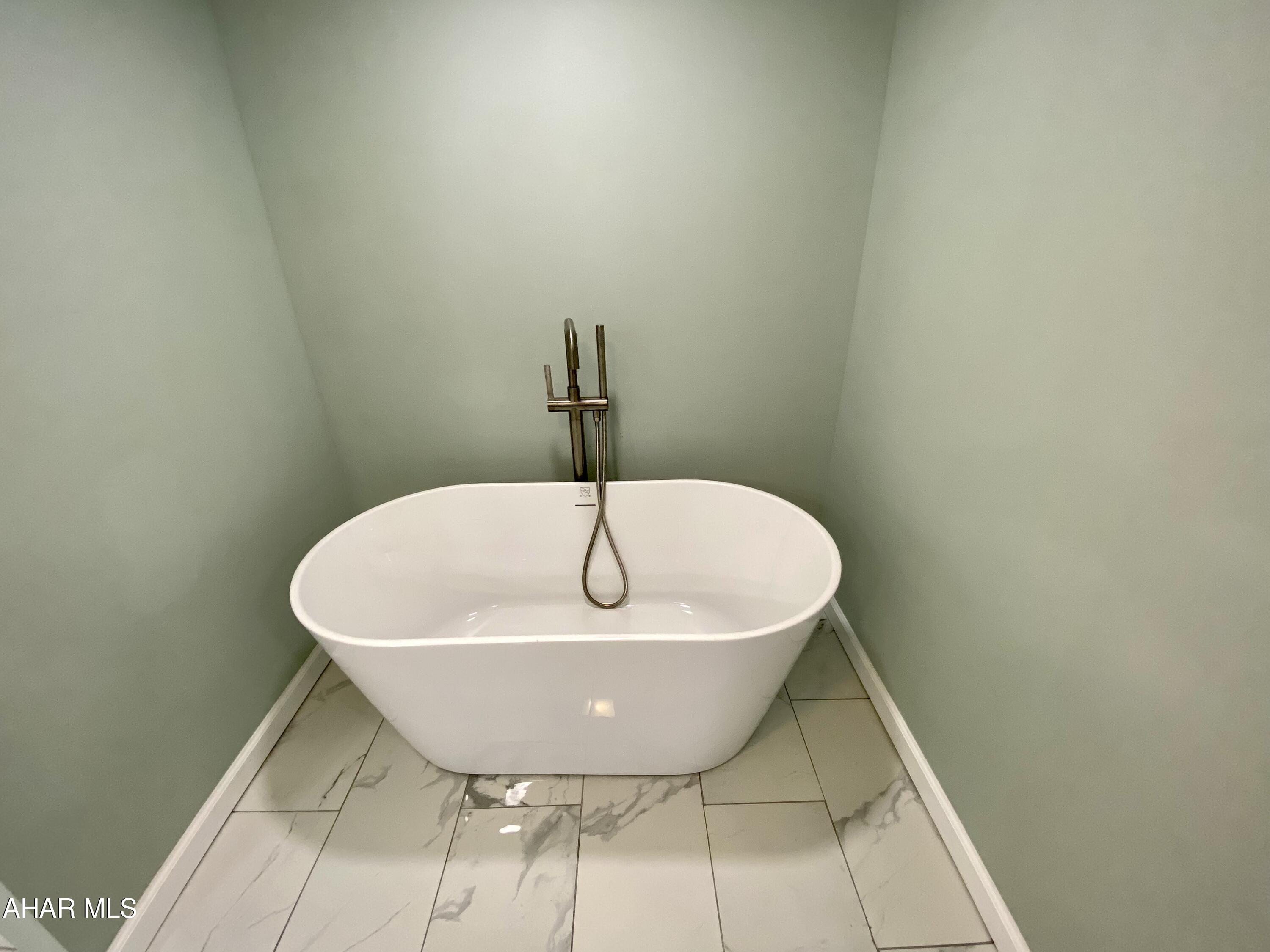 Foot of Ten - Residential