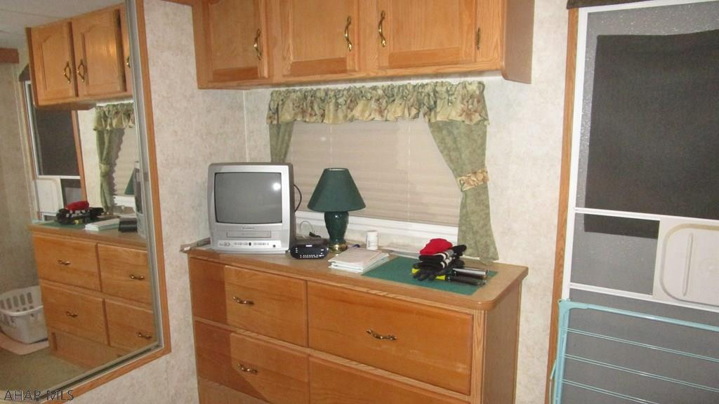 Glendale Yearound - Residential