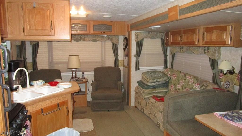 Glendale Yearound - Residential