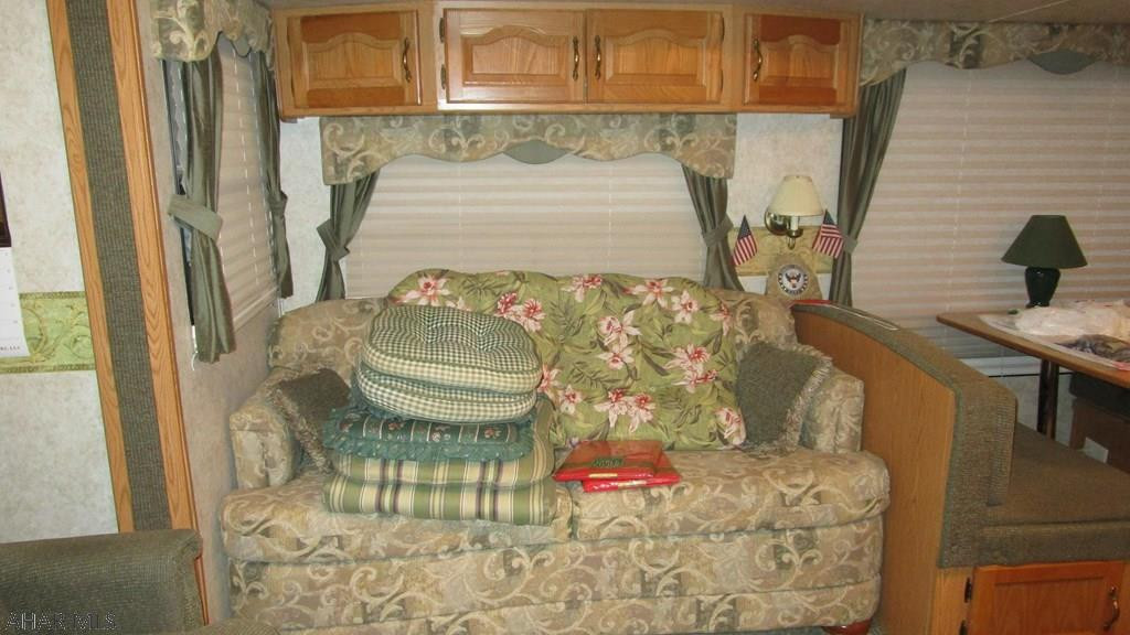 Glendale Yearound - Residential