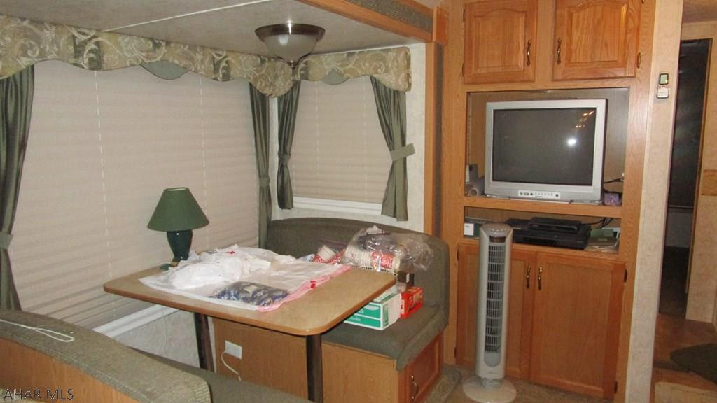 Glendale Yearound - Residential