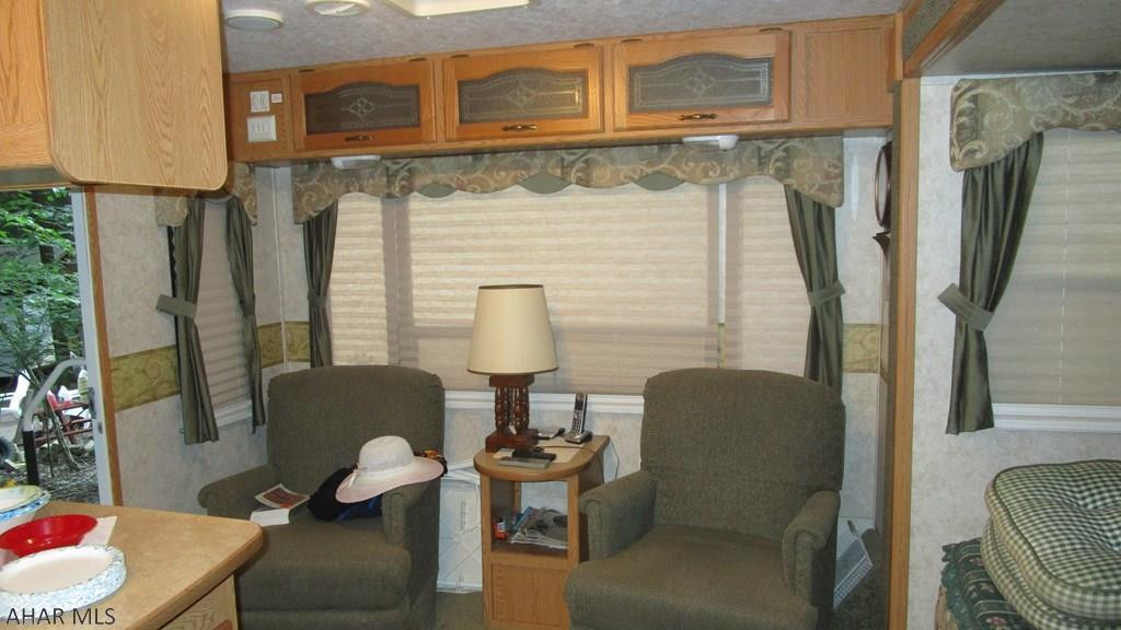 Glendale Yearound - Residential