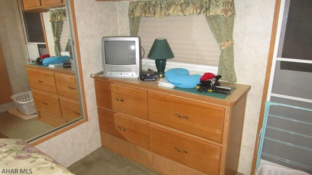 Glendale Yearound - Residential