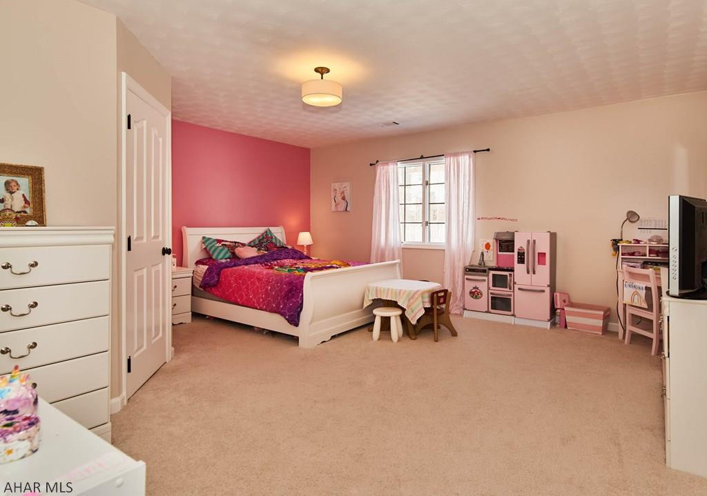 Elmwood - Residential