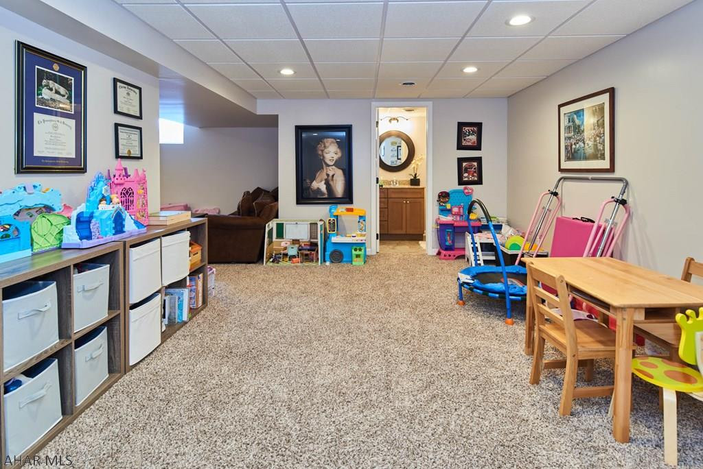 Elmwood - Residential