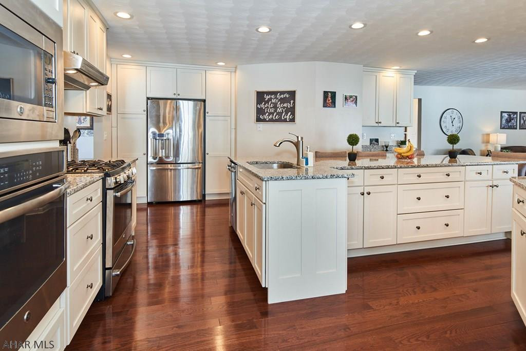 Elmwood - Residential