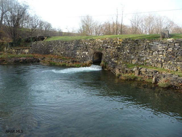 Unknown - Commercial Sale