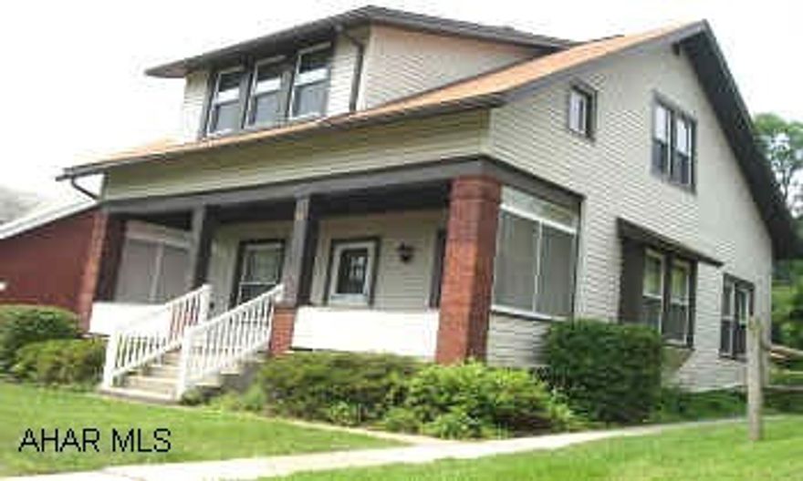 PARK IN REAR. USE BACK KITCHEN DOOR. PUBLIC PARK IN REAR ALLEY. ENJOY BASKETBALL & TENNIS. JUST REDONE.  VERY CLEAN, VERY WELL MAINTAINED, ALL MECHANICS IN EXCELLENT CONDITION, NEWER WINDOWS, WATERPROOFED, CORIAN COUNTERTOPS, NATURAL WOODWORK.