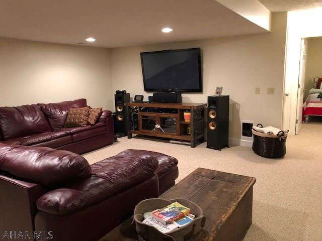 Hawthorne Manor - Residential