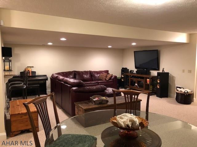 Hawthorne Manor - Residential