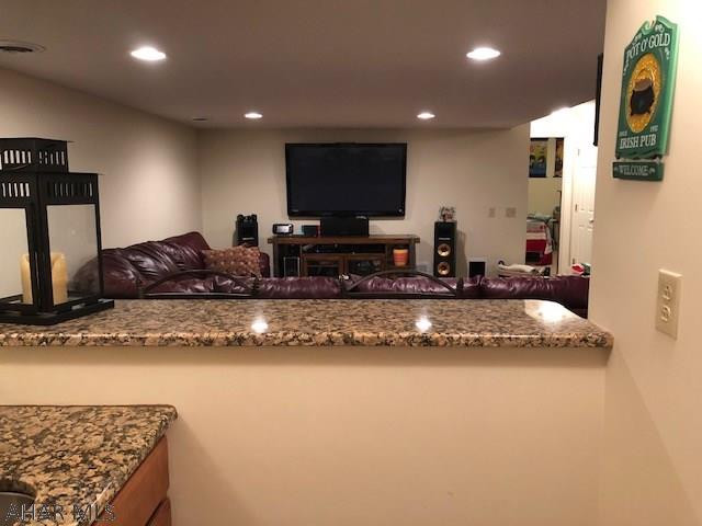 Hawthorne Manor - Residential