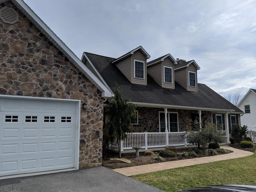 Hawthorne Manor - Residential