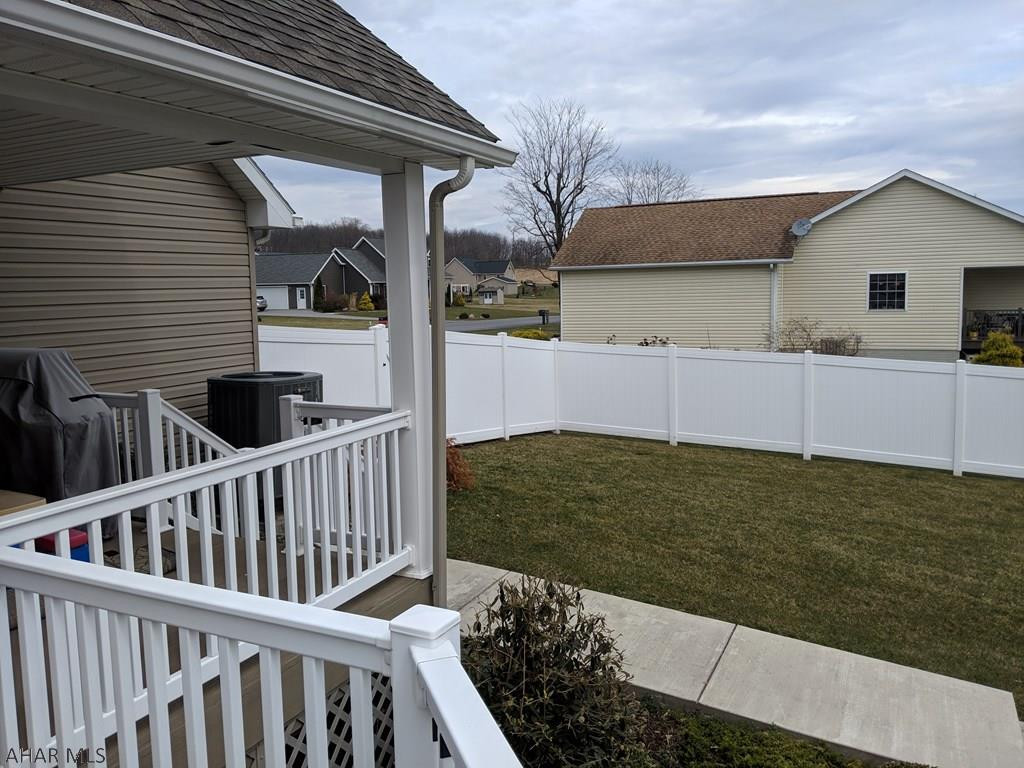 Hawthorne Manor - Residential