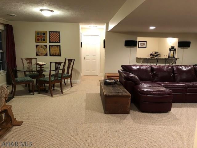 Hawthorne Manor - Residential