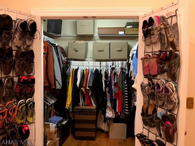 Hawthorne Manor - Residential