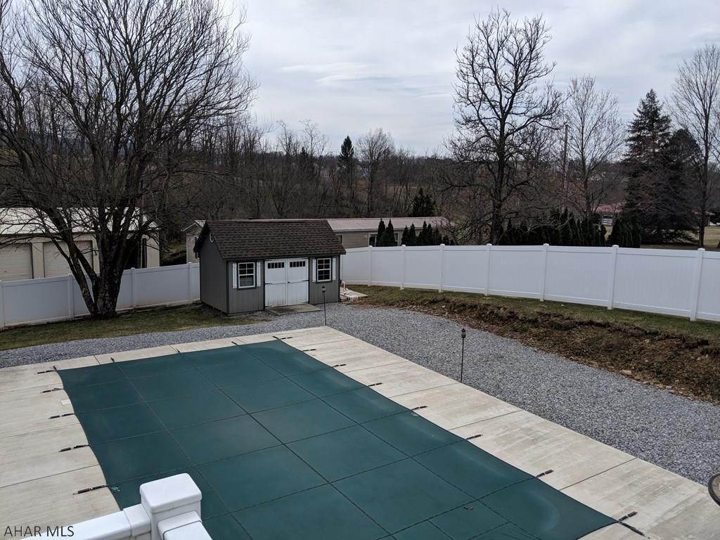 Hawthorne Manor - Residential