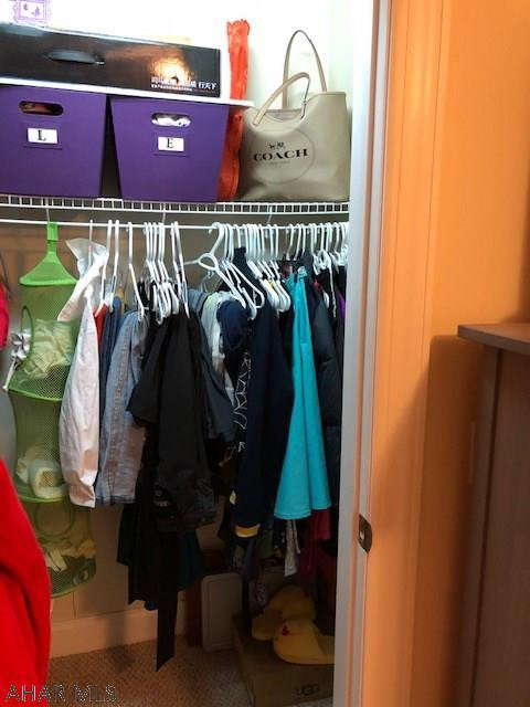 Hawthorne Manor - Residential