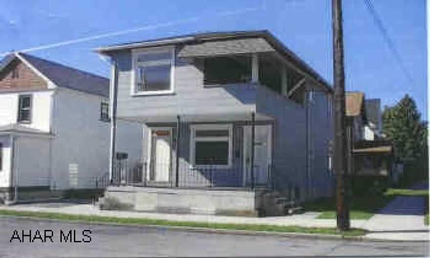 Nice clean duplex with separate heat and electric.