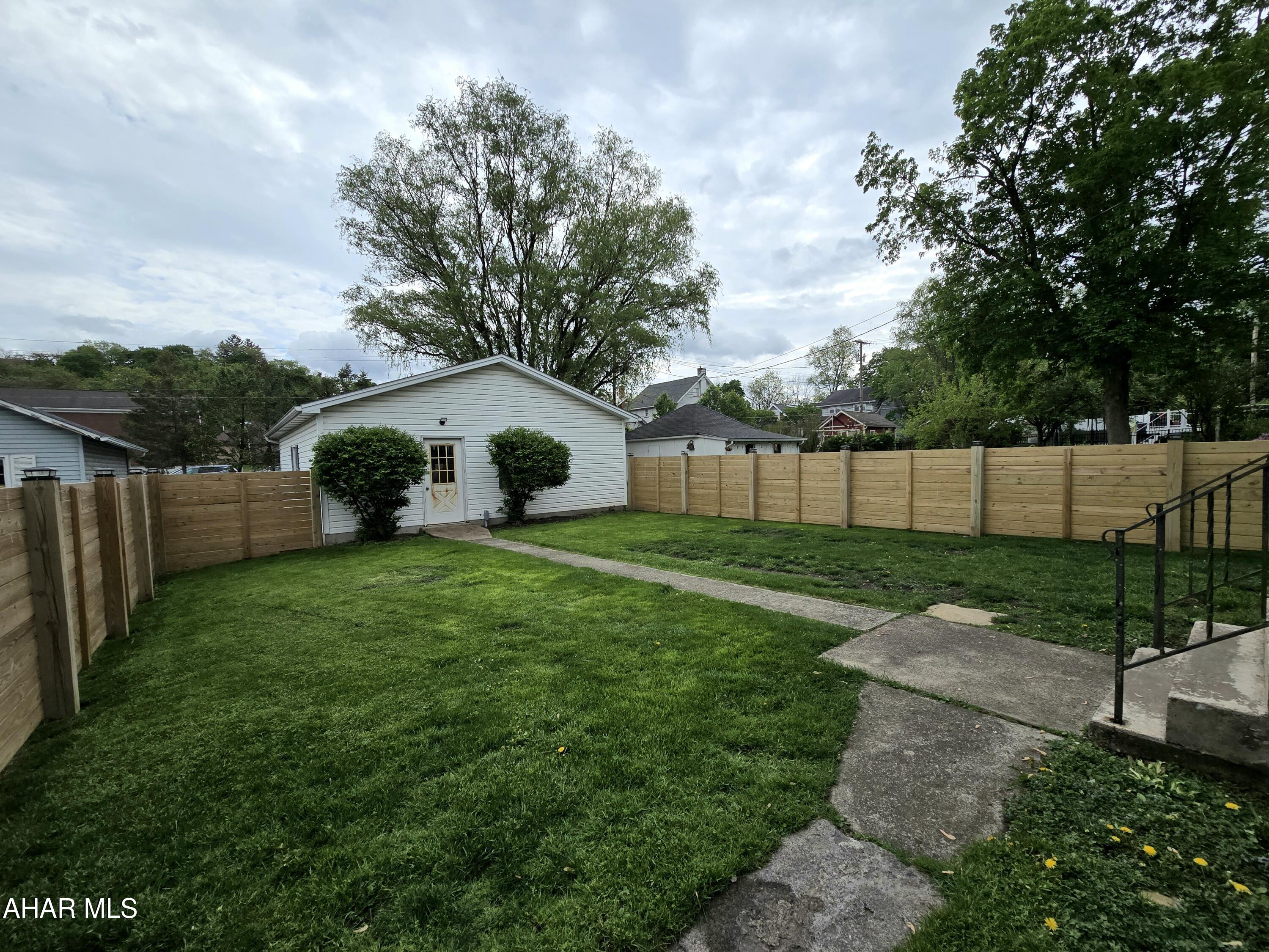 Hollidaysburg - Residential