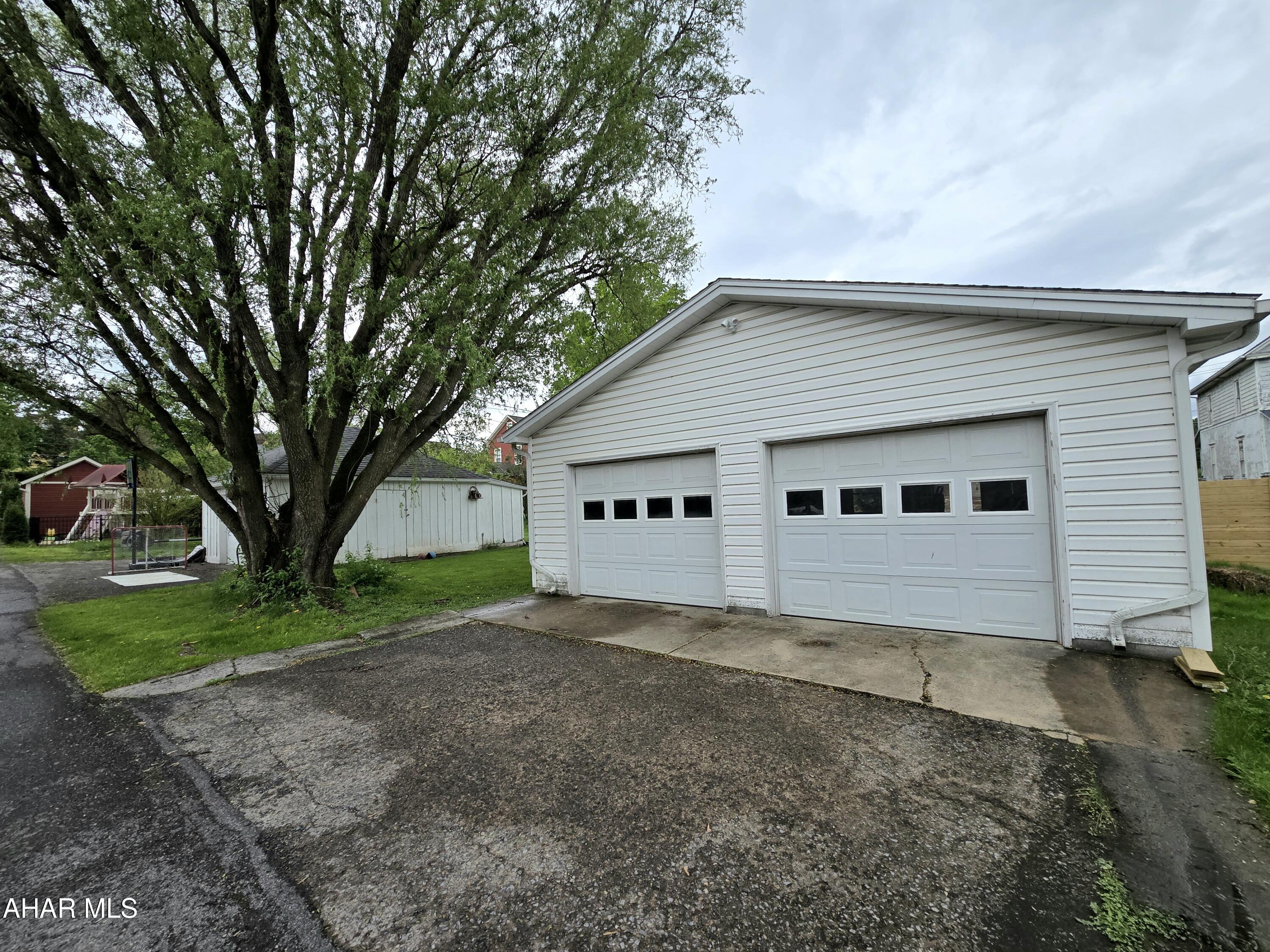 Hollidaysburg - Residential