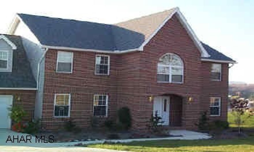 Lovely! One year old, custom built 4-5 bedroom home. Spacious rooms plus a finished basement. Central vac, central H/AC, deck, covered patio. All tile foyer, baths, kitchen. Additional utility garage part of the basement. Floor plan is available. Basement Lovely! One year old, custom built 4-5 bedroom home. Spacious rooms plus a finished basement. Central vac, central H/AC, deck, covered patio. All tile foyer, baths, kitchen. Additional utility garage part of the basement. Floor plan is available. Basement room sizes - 13.10x15.5. 21.8x15.2, 27.5x14.6.