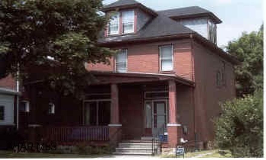Nice Brick 3-BR with Original Woodwork throughout. Brick home with orginal woodwork inside