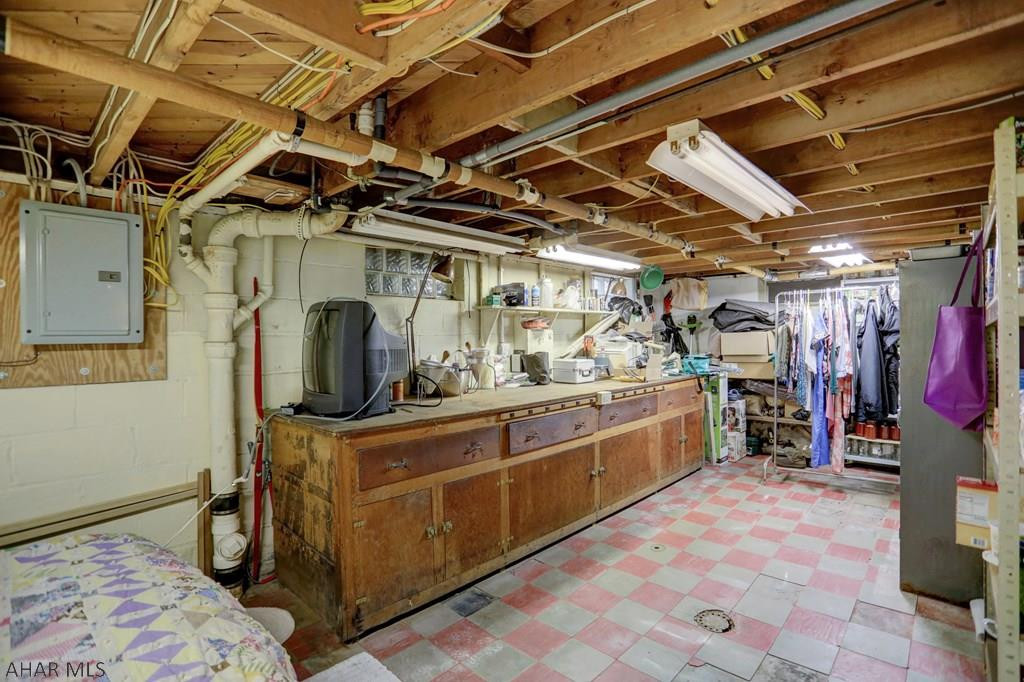 Unknown - Residential