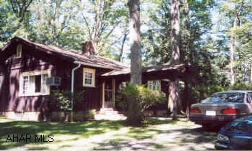 2BR home on 5 acres.  Very secluded and private. 2BR home on 5 acres.  Very secluded and private.