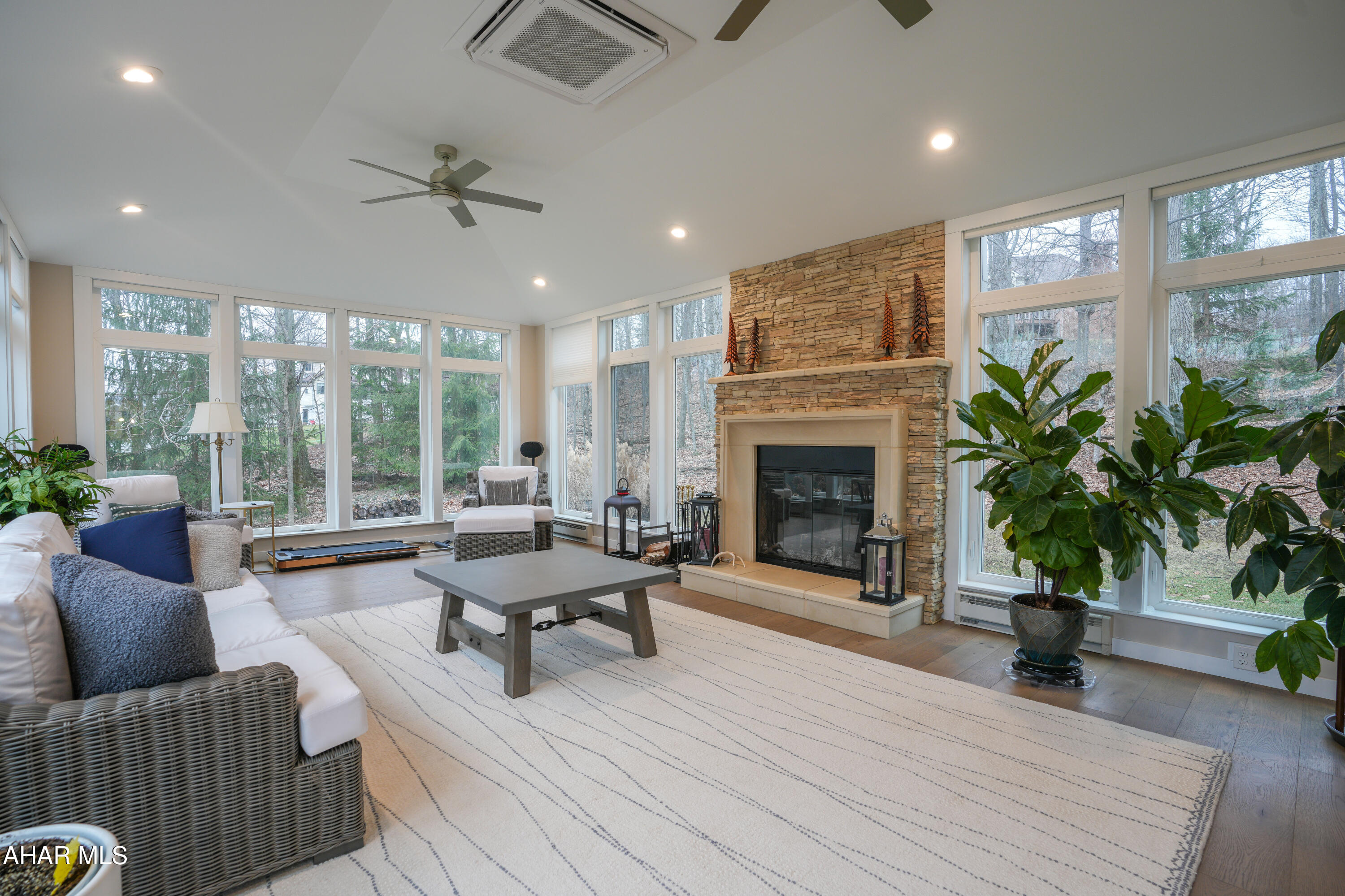 Stonehedge - Residential