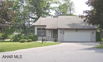 Holiday Manor - Residential